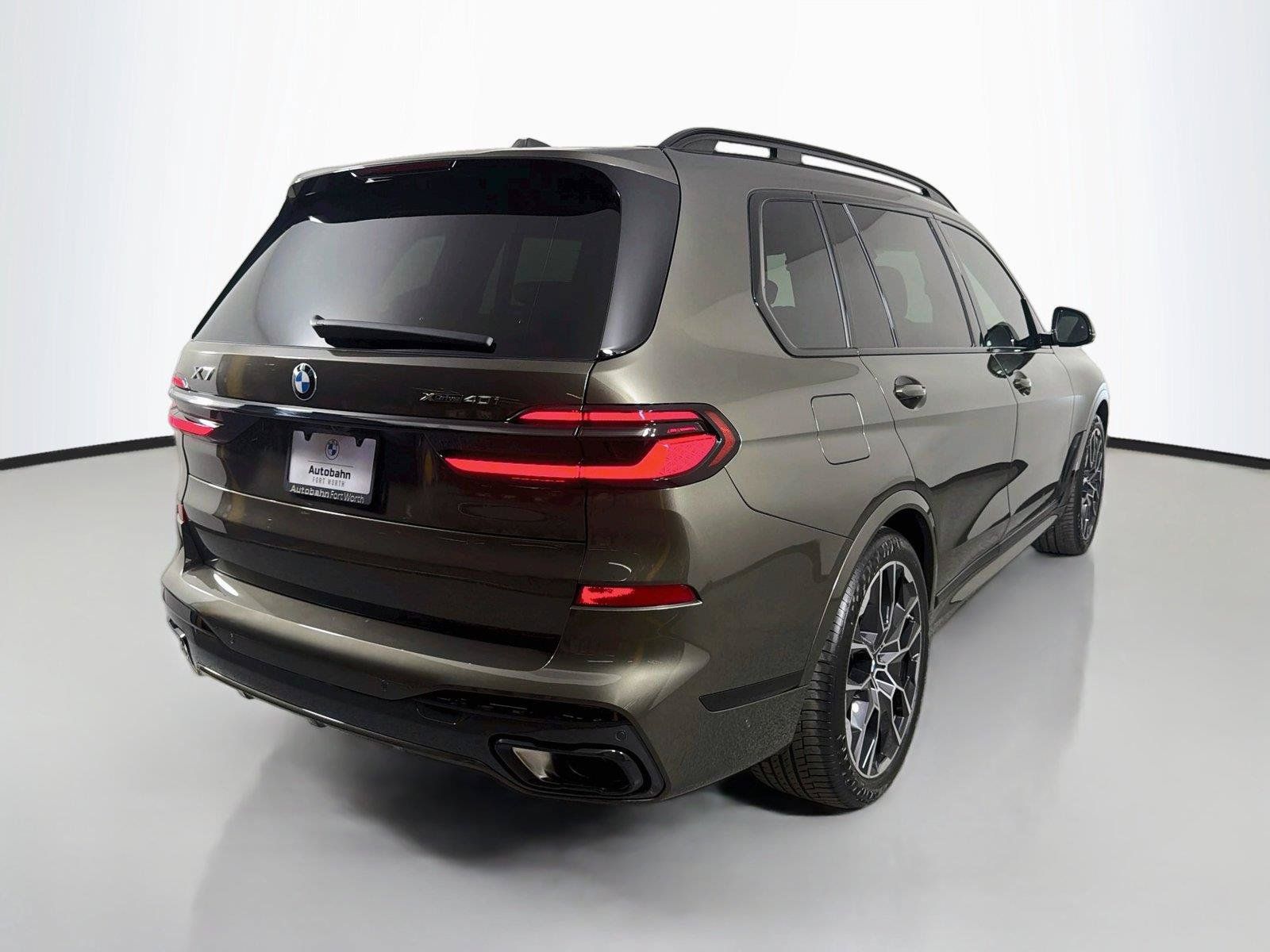 New 2027 BMW X7 xDrive40i w/ M Sport Package AWD/4WD image 5