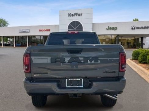 New 2026 RAM 2500 Big Horn AWD/4WD image 4