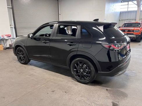 Used 2025 Honda HR-V Sport image 5