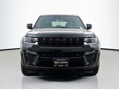 New 2026 Jeep Grand Cherokee Limited AWD/4WD image 2
