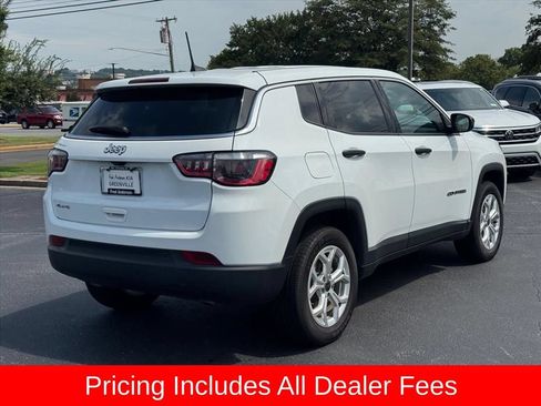 Used 2025 Jeep Compass Sport AWD/4WD image 3