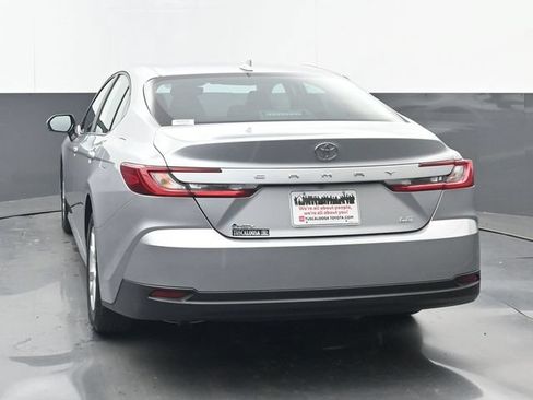 Used 2025 Toyota Camry LE w/ Convenience Package FWD image 20