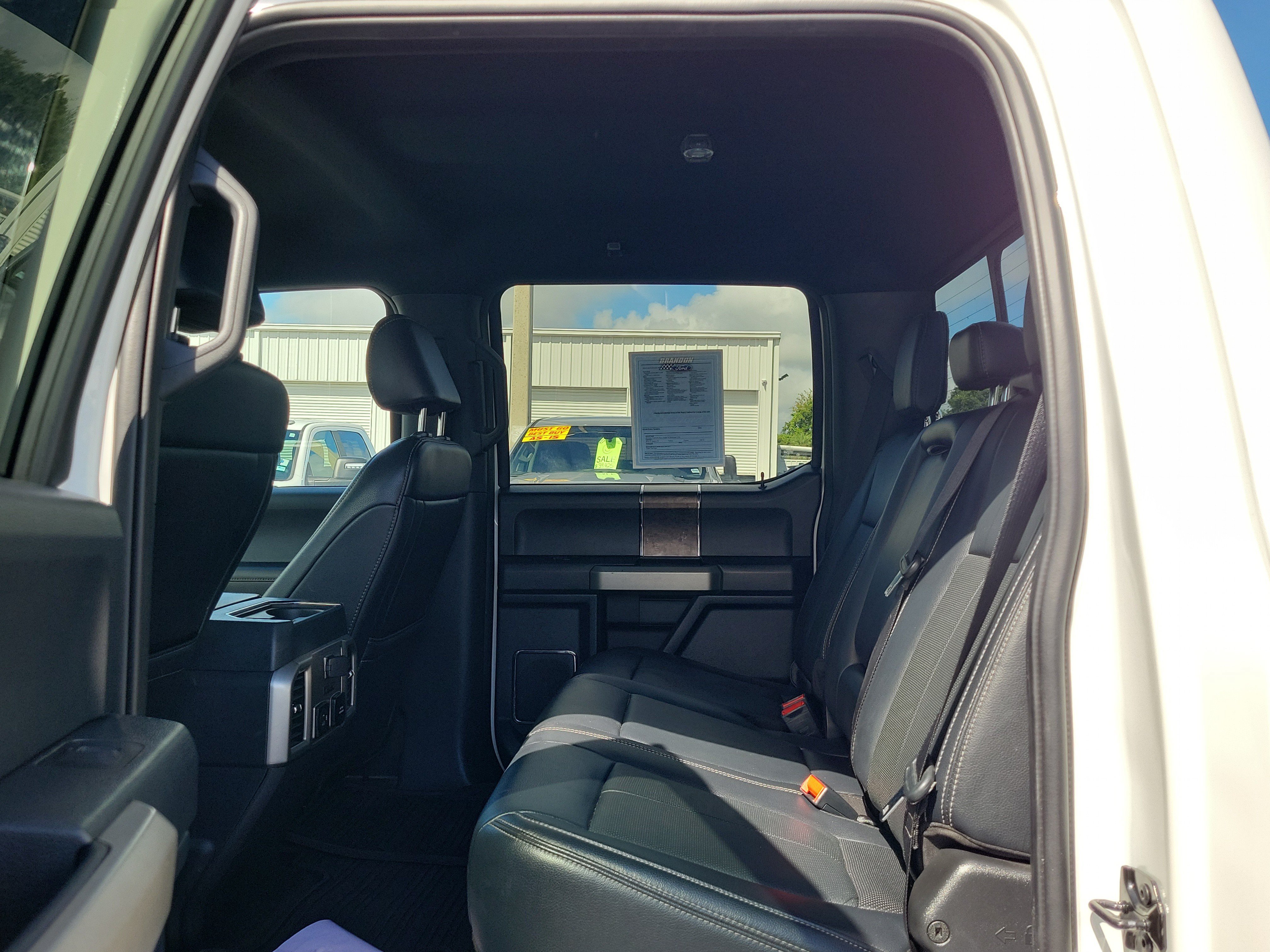 Used 2022 Ford F350 Lariat w/ Black Appearance Package AWD/4WD image 11