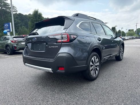 Used 2025 Subaru Outback Limited AWD/4WD image 5
