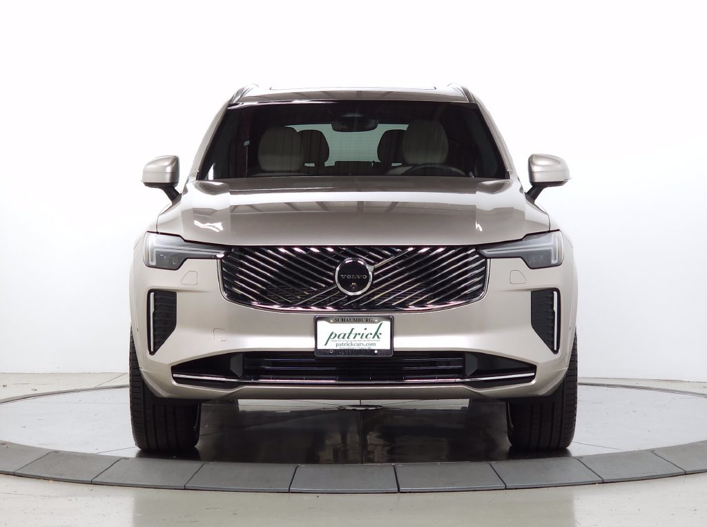 Used 2026 Volvo XC90 T8 Plus w/ Protection Package Premier AWD/4WD image 2
