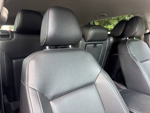 Used 2021 Volkswagen Atlas SE w/ Towing Package FWD image 25