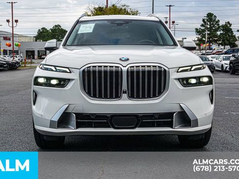 Used 2025 BMW X7 xDrive40i image 9