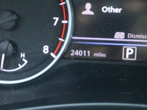 Used 2024 Nissan Sentra SV FWD image 10