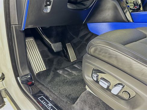 Certified 2021 Rolls-Royce Cullinan Black Badge image 24