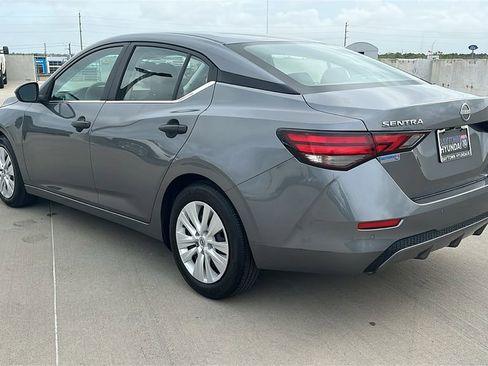 Used 2024 Nissan Sentra S image 10