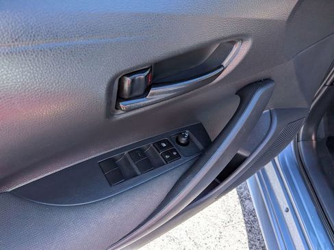 Used 2023 Toyota Corolla LE FWD image 11