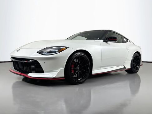 Used 2024 Nissan Z NISMO w/ Floor Mat Package RWD image 48