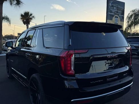 Used 2021 GMC Yukon SLT w/ Rear Media and Nav Package image 8