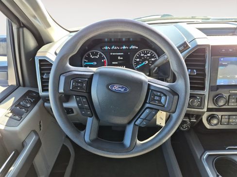 Used 2022 Ford F350 XLT w/ Black Appearance Package image 13