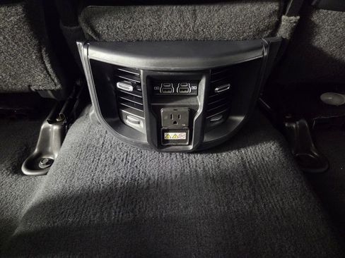 Used 2024 RAM 2500 Laramie AWD/4WD image 27