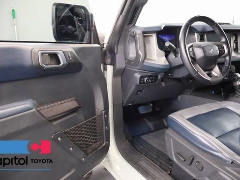Used 2024 Ford Bronco Outer Banks AWD/4WD image 8