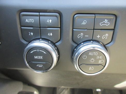 New 2026 GMC Sierra 1500 AT4 image 17