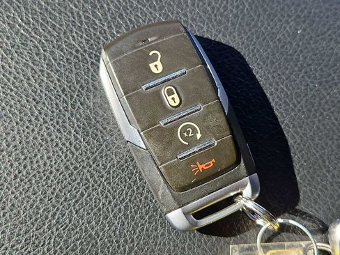 Used 2019 RAM 1500 Big Horn image 33