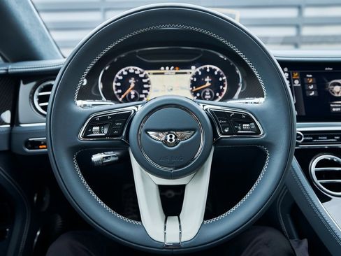 Used 2023 Bentley Continental GT Azure image 46