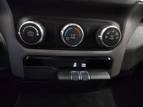 Used 2020 RAM 1500 Big Horn image 40