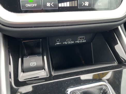 Certified 2024 Subaru Legacy Limited image 19