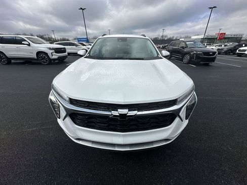 New 2026 Chevrolet Trax LT w/ Driver Confidence Package FWD image 25