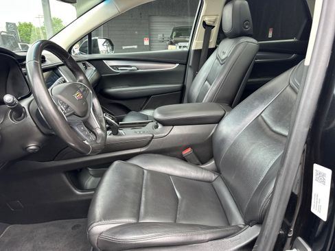 Used 2018 Cadillac XT5 Premium Luxury AWD/4WD image 9