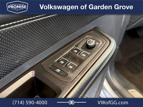 Used 2024 Volkswagen Atlas SE FWD image 14