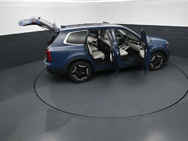 Used 2023 Kia Telluride S w/ S Sunroof Package AWD/4WD image 30