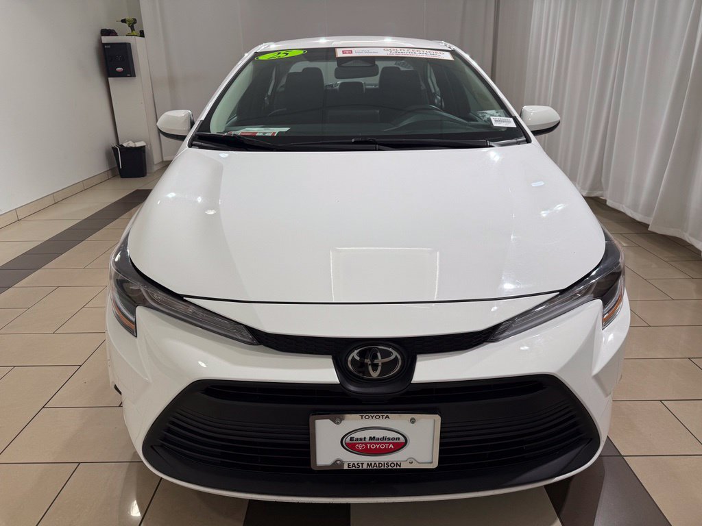 Certified 2025 Toyota Corolla LE FWD image 8