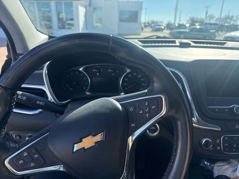 Used 2019 Chevrolet Equinox LT image 5