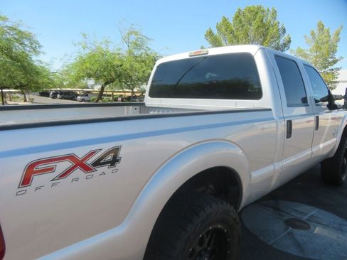 Used 2012 Ford F250 XLT w/ XLT Premium Pkg AWD/4WD image 10
