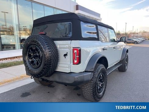 Certified 2022 Ford Bronco Wildtrak image 8