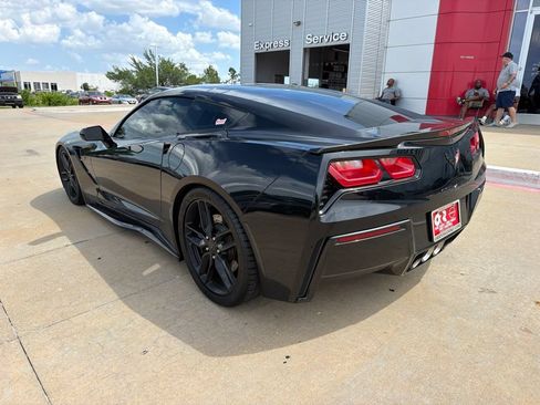 Used 2017 Chevrolet Corvette Stingray Coupe w/ Carbon Flash Badge Package RWD image 3