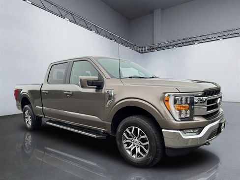 Used 2021 Ford F150 Lariat w/ Trailer Tow Package AWD/4WD image 9