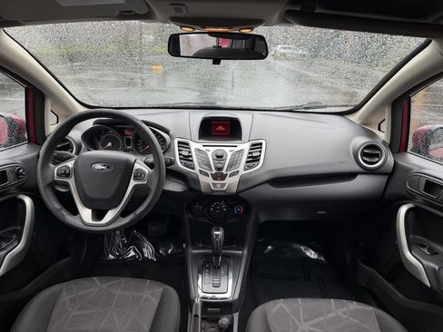 Used 2011 Ford Fiesta SE w/ 203A Rapid Spec Order Code image 13