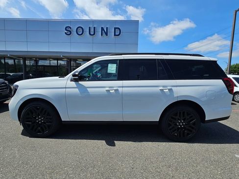 New 2026 Ford Expedition Platinum AWD/4WD image 2