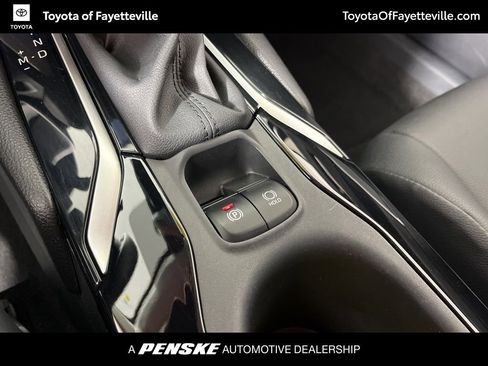 Certified 2024 Toyota Corolla Cross XLE w/ Convenience Package FWD image 33