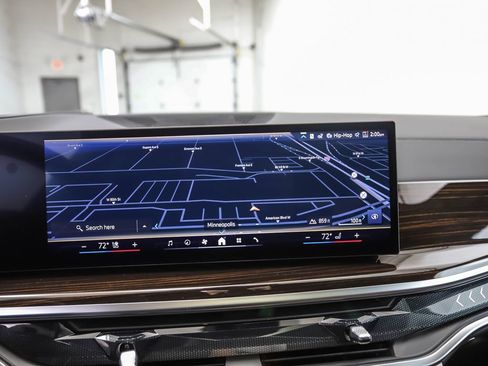 New 2026 BMW X5 xDrive40i w/ Executive Package image 17