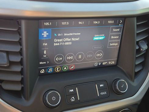 Used 2021 GMC Acadia Denali w/ Denali Technology Package image 23