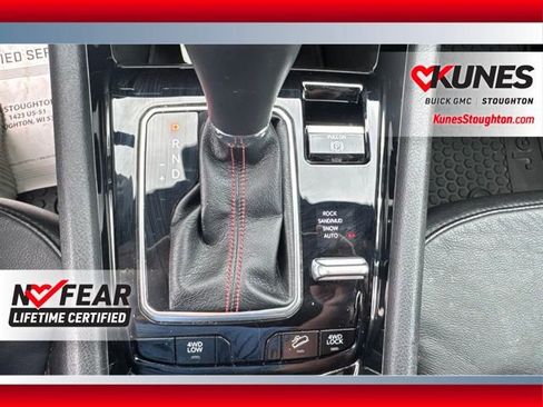Used 2025 Jeep Compass Trailhawk AWD/4WD image 30