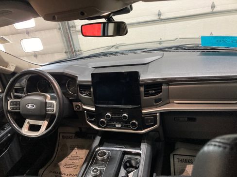 Used 2022 Ford Expedition Max XLT image 13