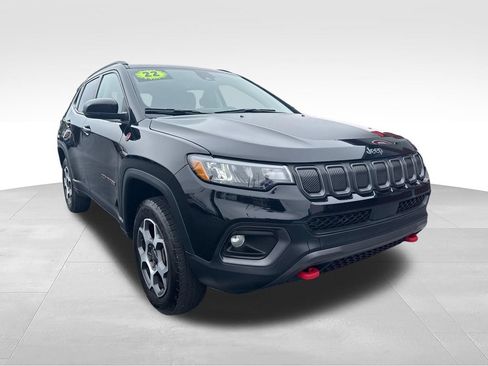 Used 2022 Jeep Compass Trailhawk w/ Trailhawk Convenience Group AWD/4WD image 18