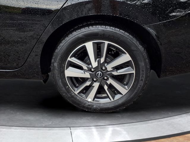 Used 2025 Nissan Versa SV FWD image 16