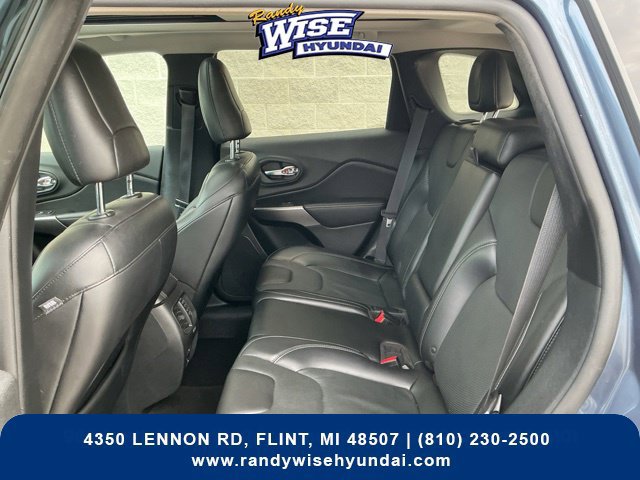 Used 2019 Jeep Cherokee Limited AWD/4WD image 30