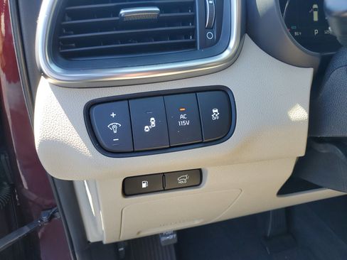 Used 2017 Kia Sorento EX w/ EX V6 Premium Package image 15