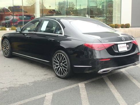 Used 2025 Mercedes-Benz S 580 4MATIC Sedan image 11