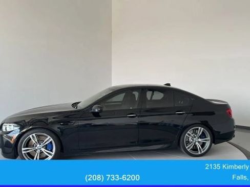 Used 2016 BMW M5 RWD image 4