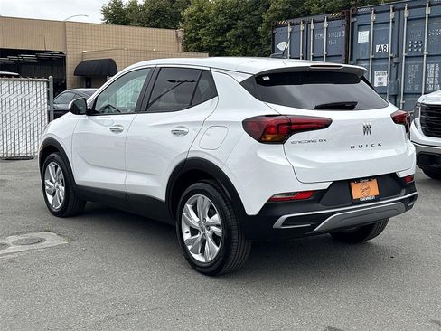 Used 2025 Buick Encore GX Preferred FWD image 5
