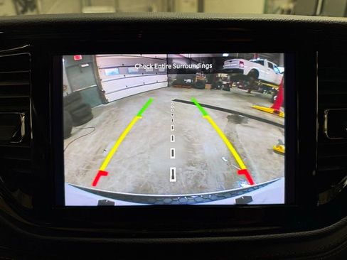 Certified 2022 Dodge Durango R/T image 26